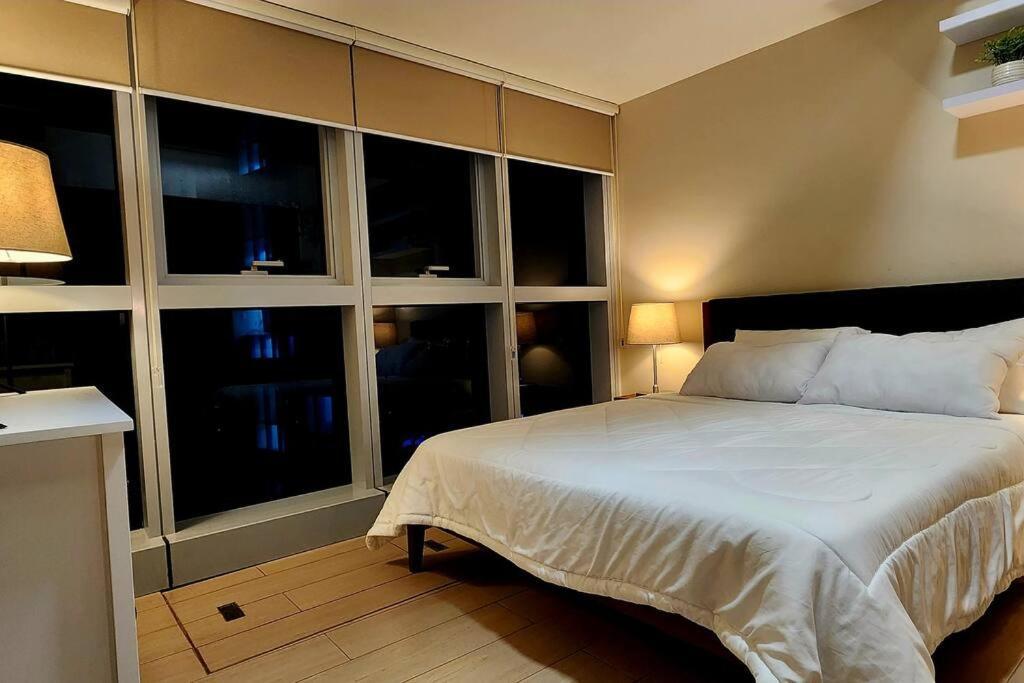 Casa Antonio At Uptown Parksuites Tower One Bgc Manila Exterior photo
