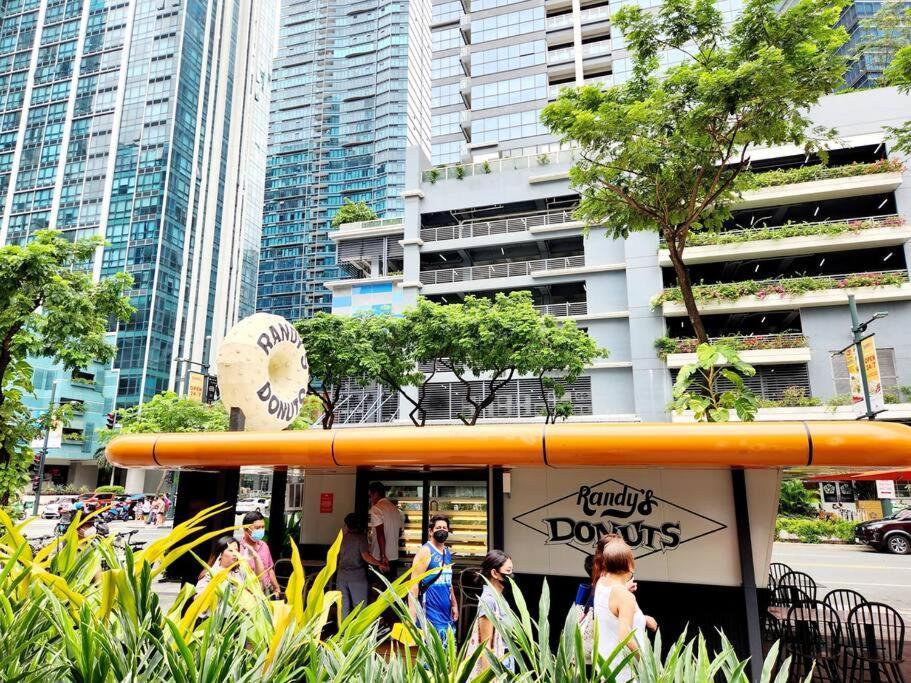 Casa Antonio At Uptown Parksuites Tower One Bgc Manila Exterior photo