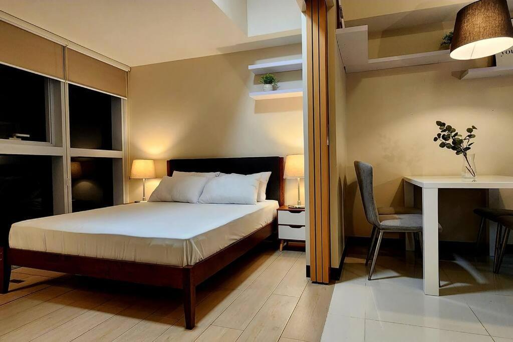 Casa Antonio At Uptown Parksuites Tower One Bgc Manila Exterior photo