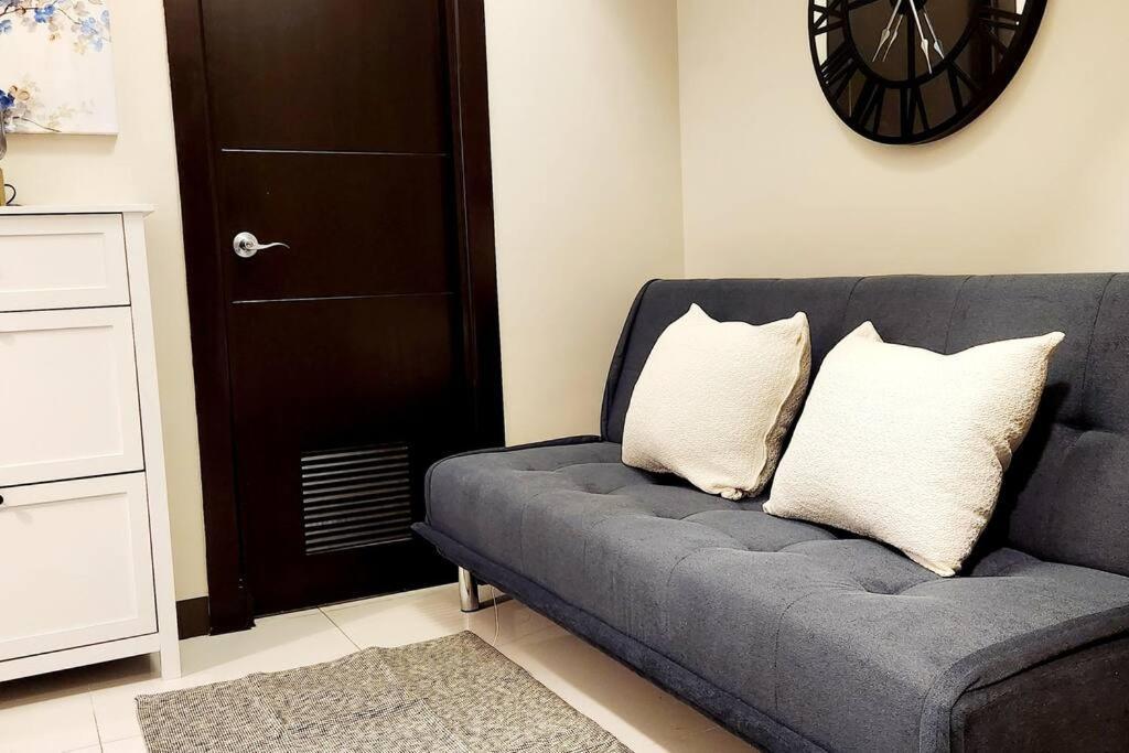 Casa Antonio At Uptown Parksuites Tower One Bgc Manila Exterior photo