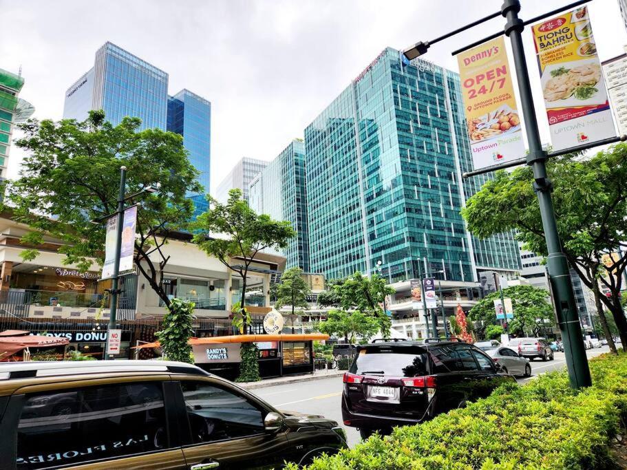 Casa Antonio At Uptown Parksuites Tower One Bgc Manila Exterior photo