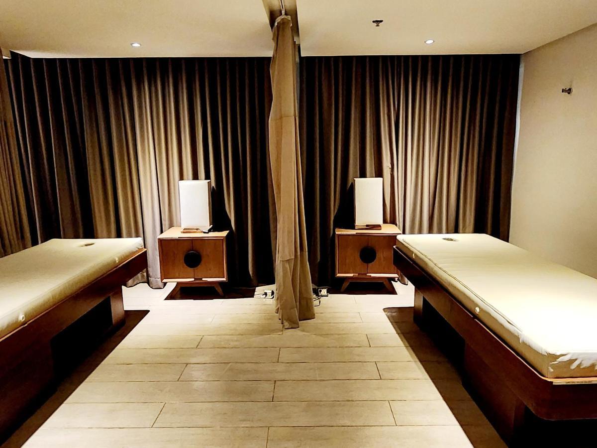 Casa Antonio At Uptown Parksuites Tower One Bgc Manila Exterior photo